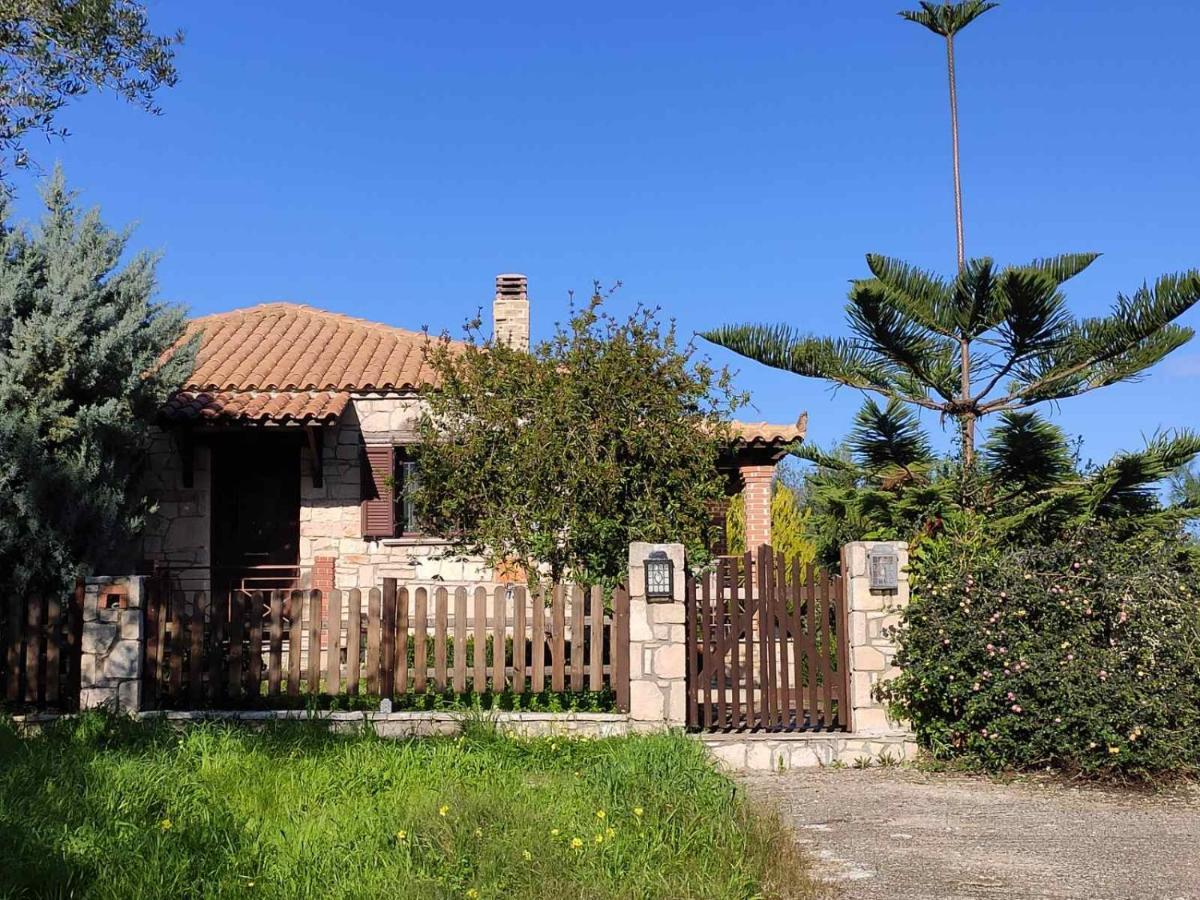 Vozas Villas - Traditional Houses With Great View Tragaki Bagian luar foto