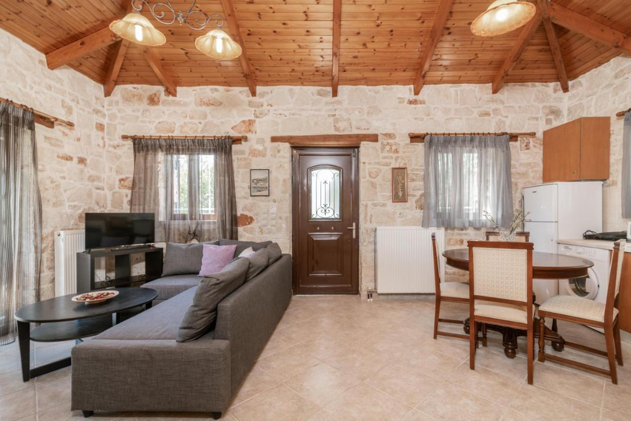 Vozas Villas - Traditional Houses With Great View Tragaki Bagian luar foto