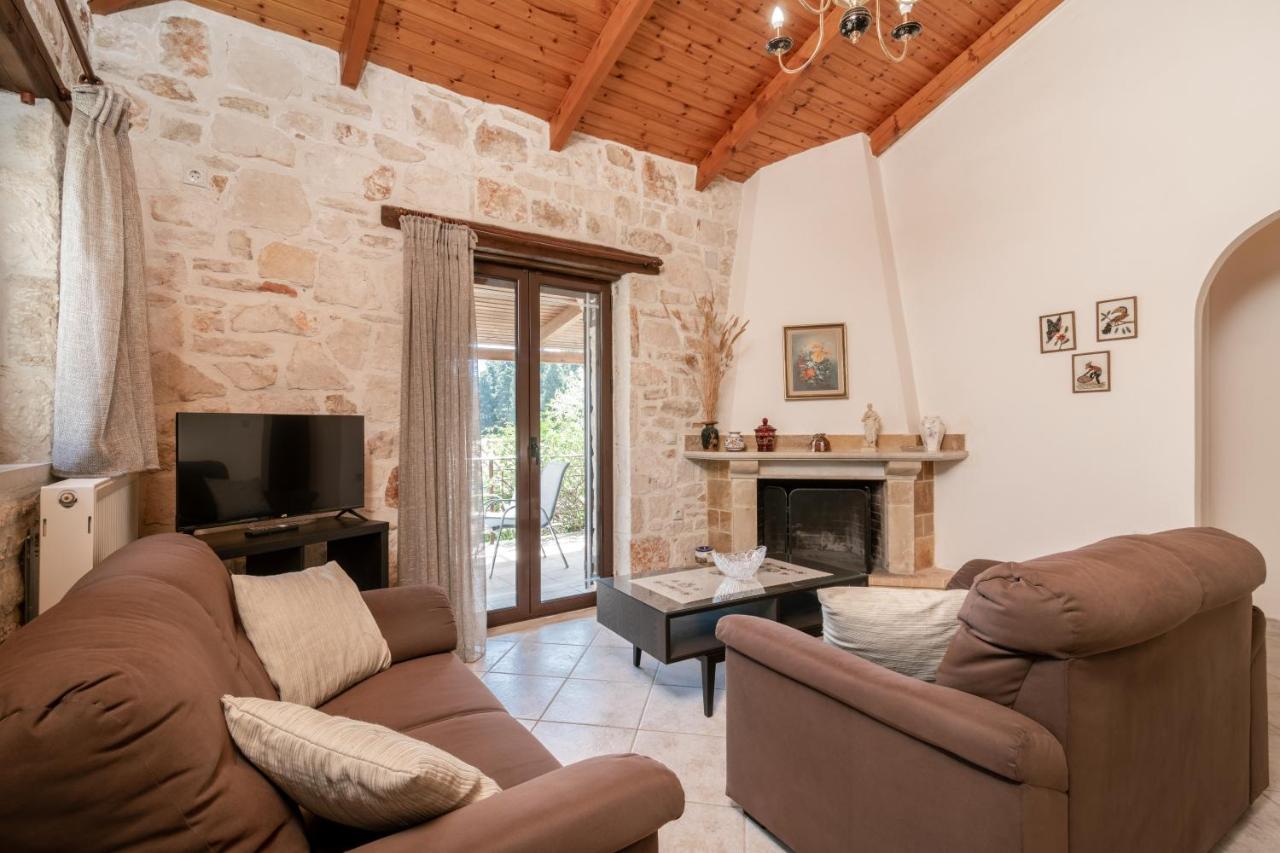Vozas Villas - Traditional Houses With Great View Tragaki Bagian luar foto