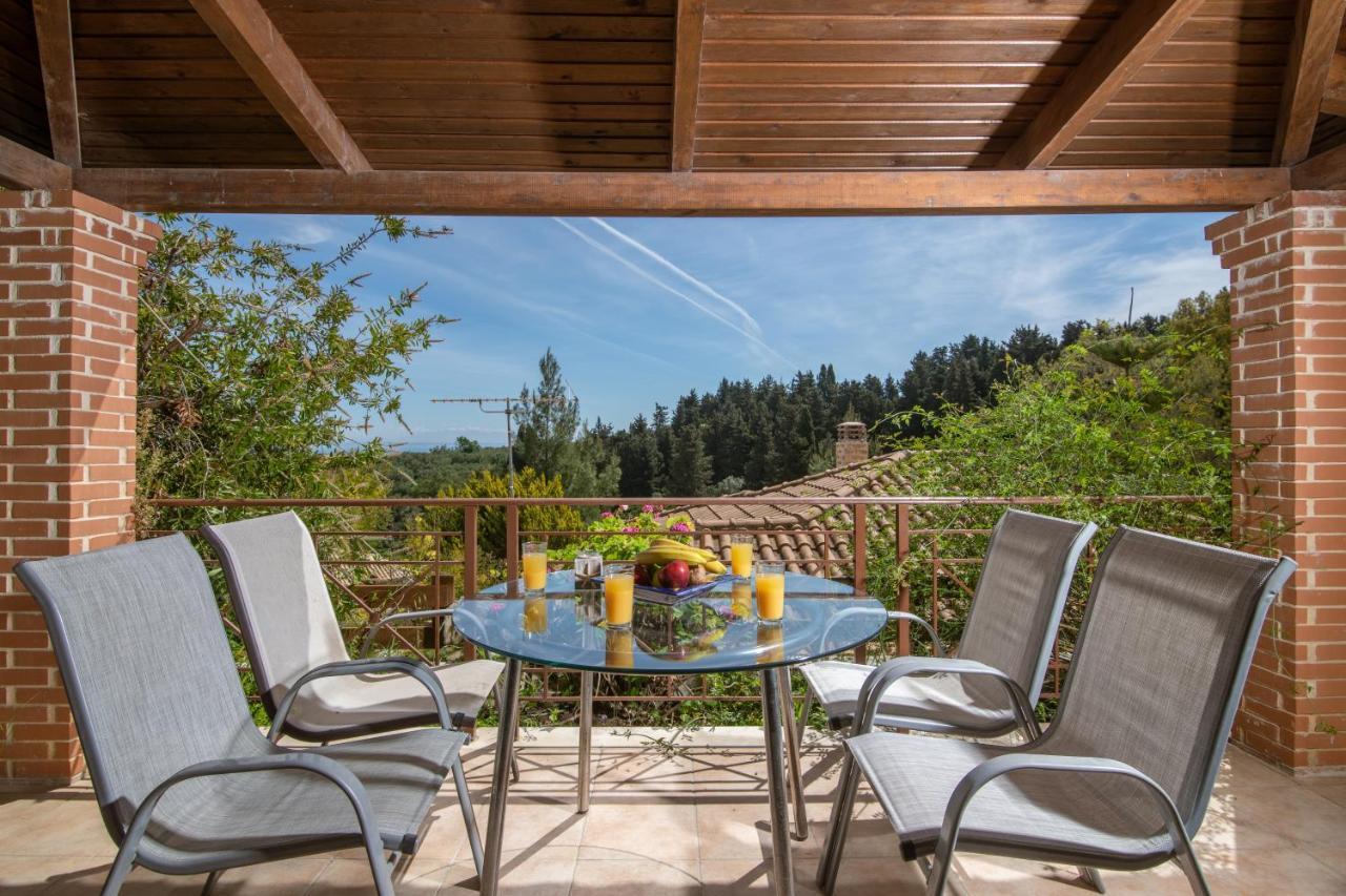 Vozas Villas - Traditional Houses With Great View Tragaki Bagian luar foto