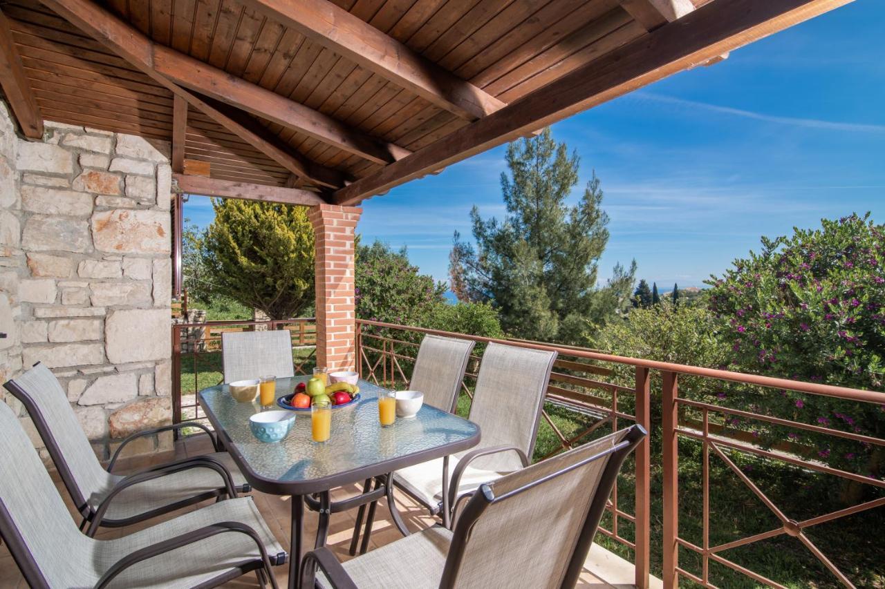 Vozas Villas - Traditional Houses With Great View Tragaki Bagian luar foto
