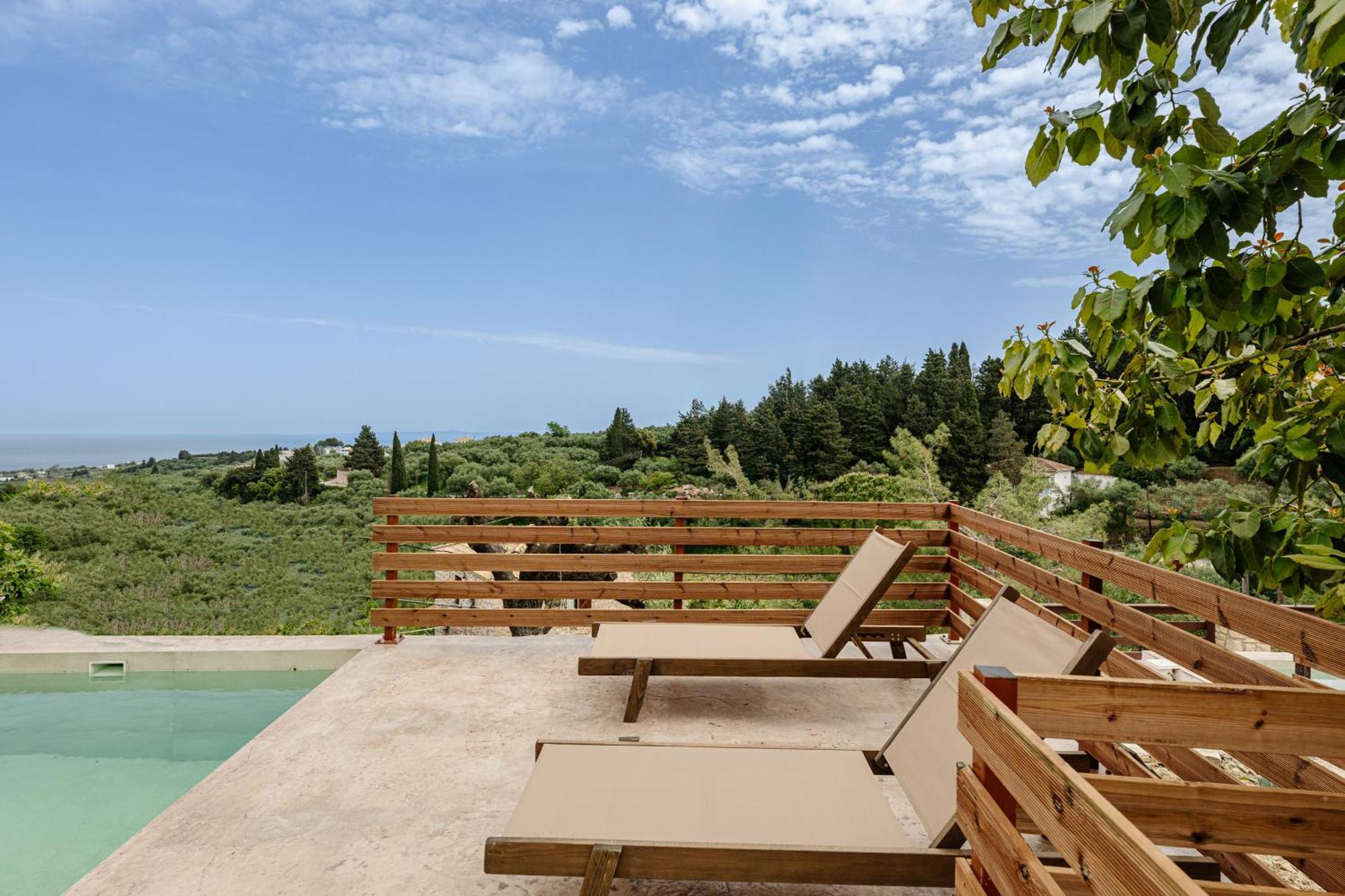 Vozas Villas - Traditional Houses With Great View Tragaki Bagian luar foto